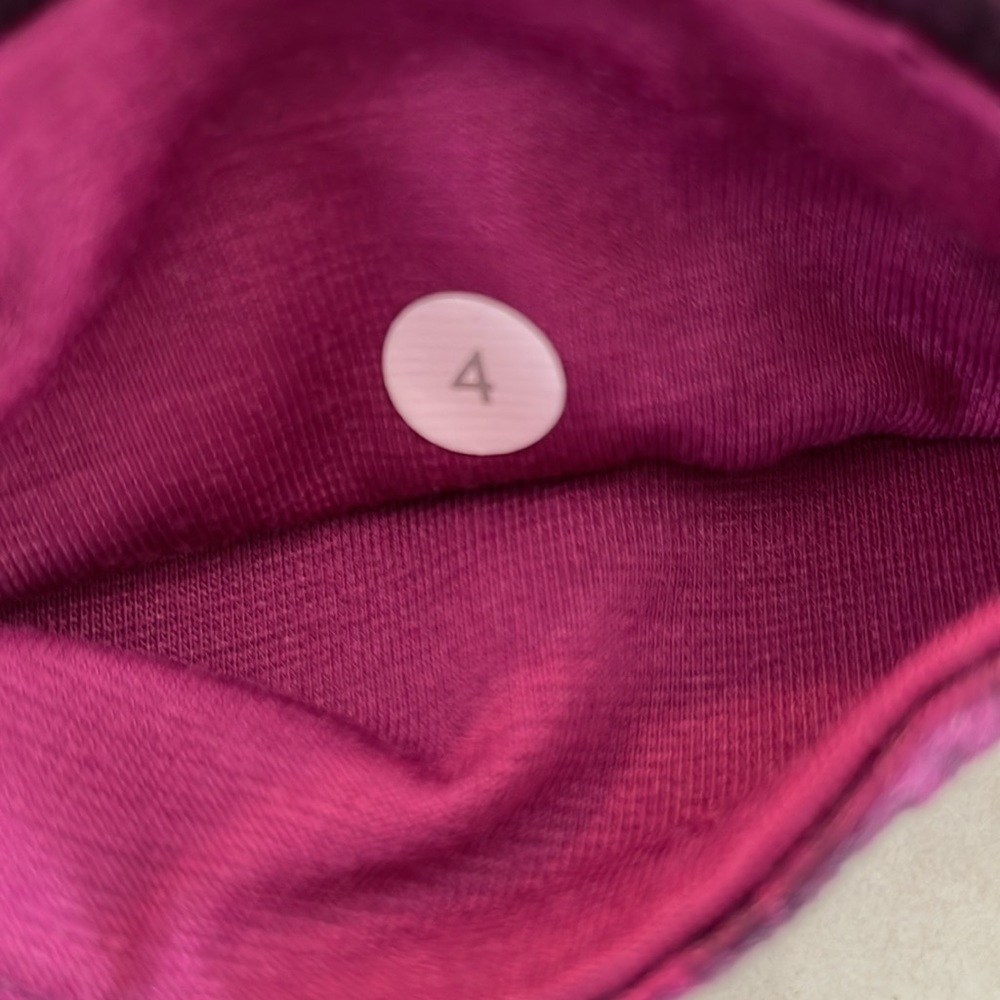 Lululemon Crop black and purple crop leggings size 4 - Picture 3 of 6